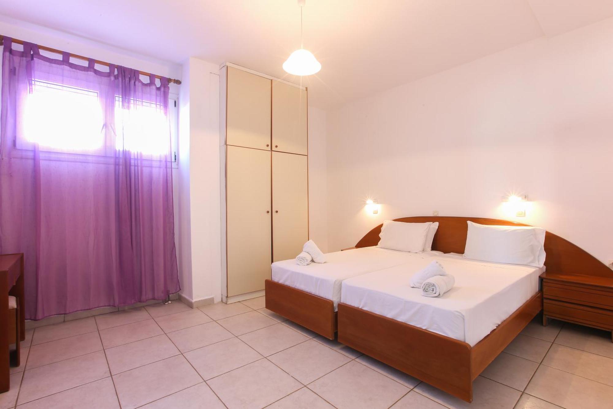 S&C Kosmos Beach Resort Róda Kültér fotó