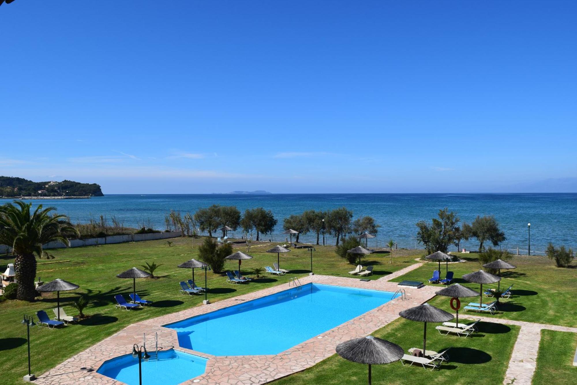 S&C Kosmos Beach Resort Róda Kültér fotó