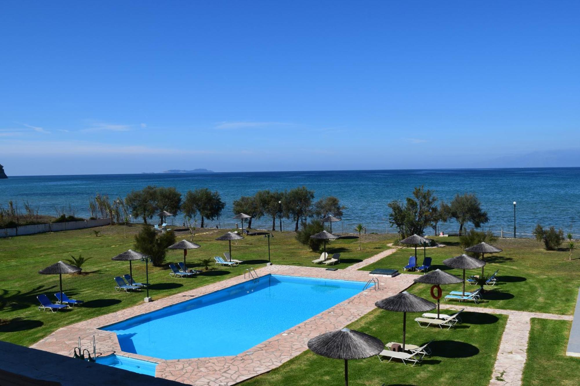 S&C Kosmos Beach Resort Róda Kültér fotó